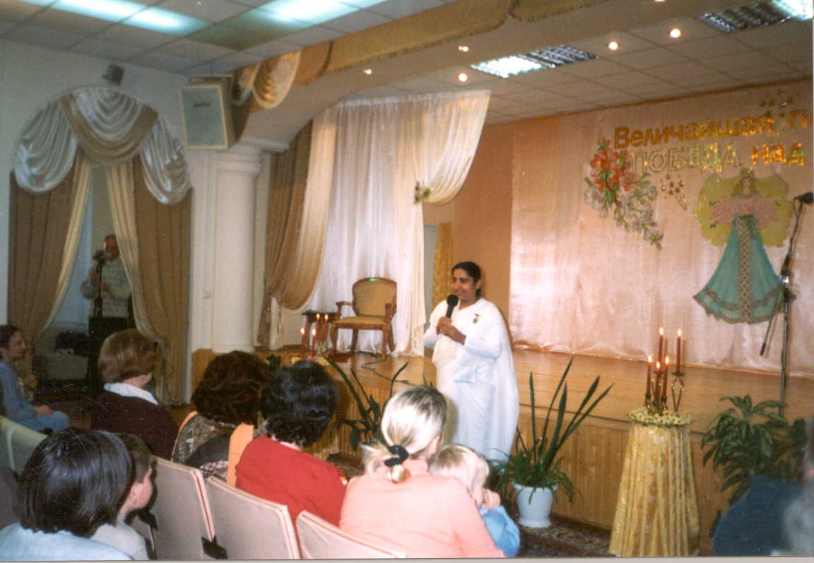 Диди Сантош, генеральный директор Санкт-Петербургского Центра Брахма Кумарис