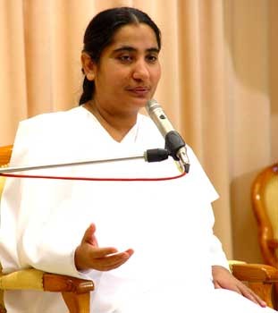 Диди Сантош директор СПБ Центра Брахма Кумарис