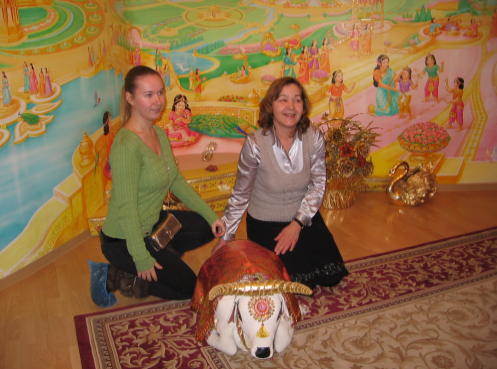 мудрость в действии 3 сотрудники ПНИ № 2 в центре Брахма кумарис